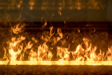 Yapay alevler aydınlatıyor duman veya buhar gelen