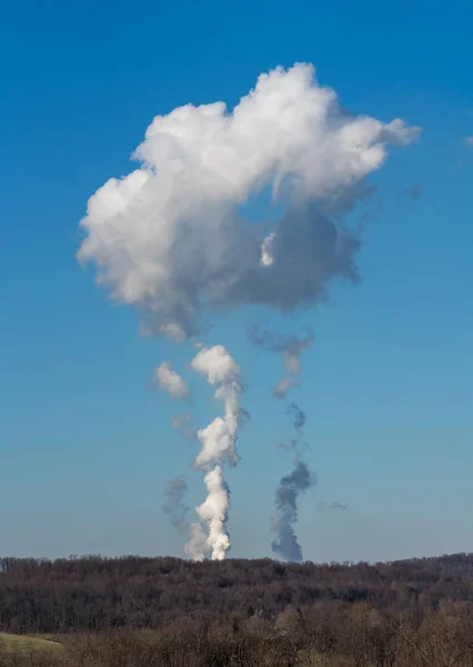 Fumes de la central eléctrica Point Morgan cerca de Morgantown — Foto de Stock