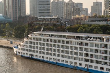 Yüzyıl gökyüzü cruise gemi Şangay'daki
