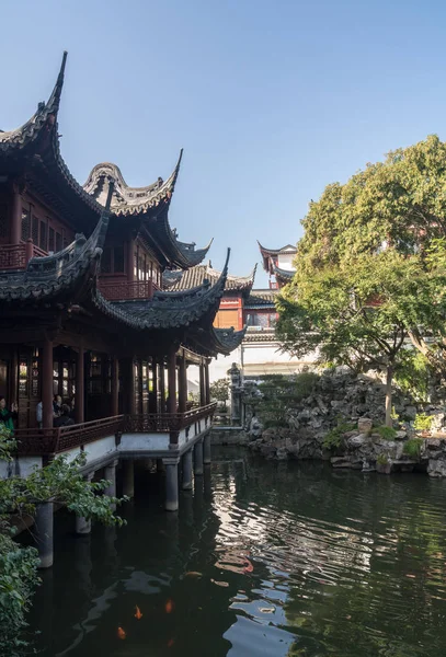 Damm i Yuyuan eller Yu-trädgården i Shanghai — Stockfoto