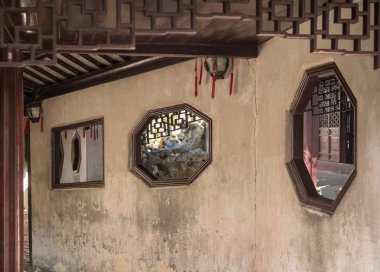 Küçük avlu Yuyuan veya Şanghay'Yu bahçe içinde