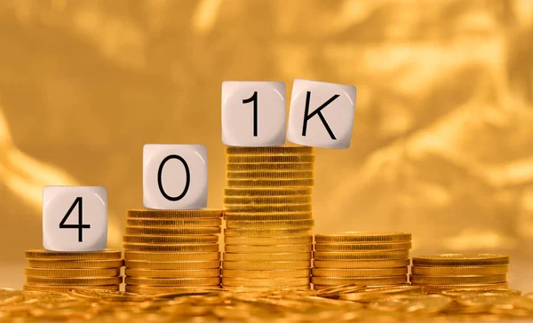 Conceito para queda de mercado afetando planos 401K — Fotografia de Stock