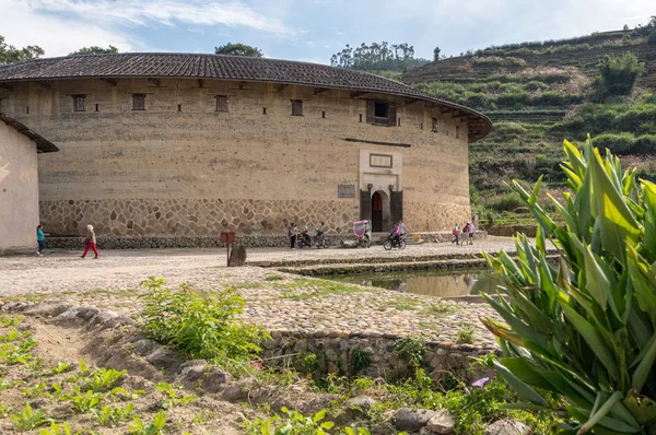 Comunità circolari di Tulou presso il sito del patrimonio mondiale dell'Unesco di Huaan — Foto Stock