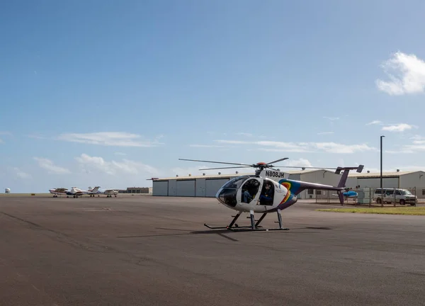 Tour de helicóptero de porta aberta em Hughes 500 helicóptero — Fotografia de Stock