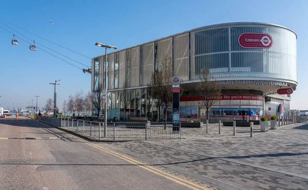 Edificio terminal del teleférico de Emirates Greenwich Peninsula — Foto de Stock