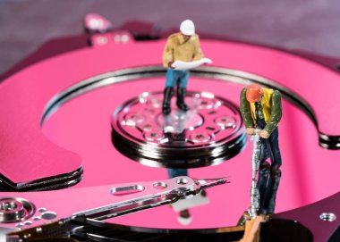 Yapay zeka ya da sabit disk kullanarak veri madenciliği kavramı çizimi