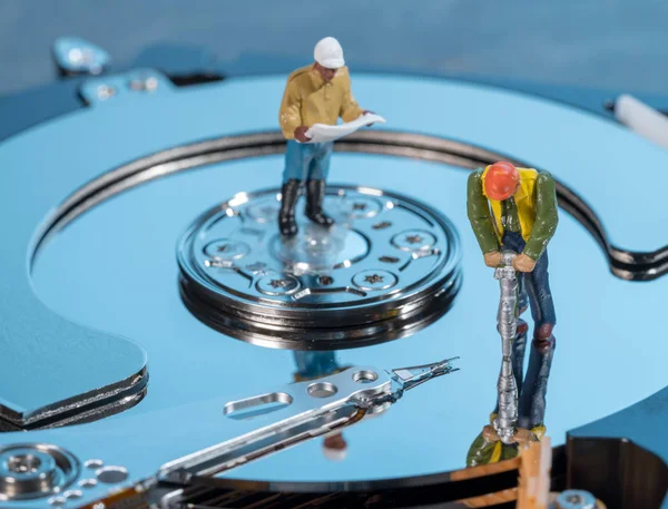 Ilustrarea conceptului de inteligență artificială sau de extragere a datelor folosind hard disk — Fotografie, imagine de stoc