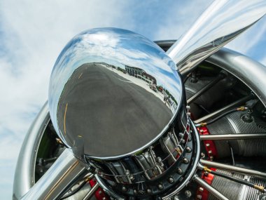 Amerikan at-6 Texan motorunda pervane yakın