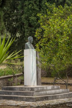 Yunanistan Epidaurus'taki Asklepios Tapınağı'nda arkeolog heykeli