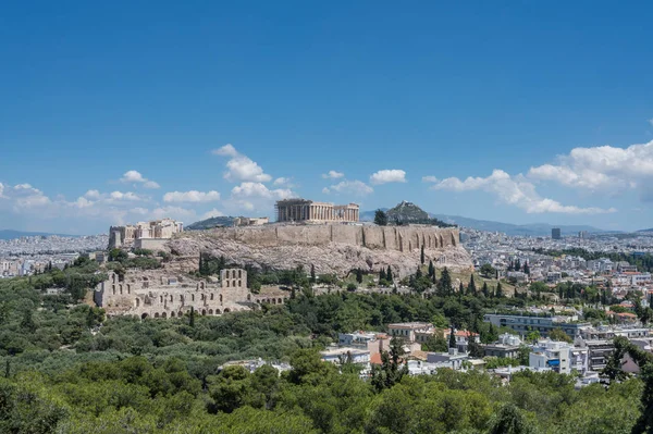 Панорама города Афин с холма Ликабеттус — стоковое фото