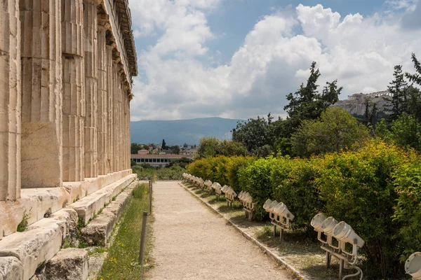 Detail of the Temple of Hephaestus in Greek Agora — Stock Photo, Image