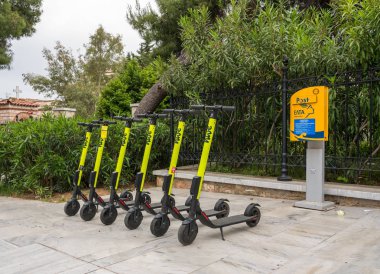 Atina'da vine elektrikli scooter, Yunanistan