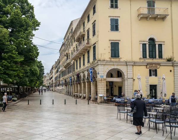 Eski Şehir Korfu Spianada meydanı ile Ünlü Liston plaza — Stok fotoğraf