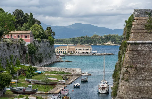 Gamla fästningen Korfu på udden av gamla stan — Stockfoto