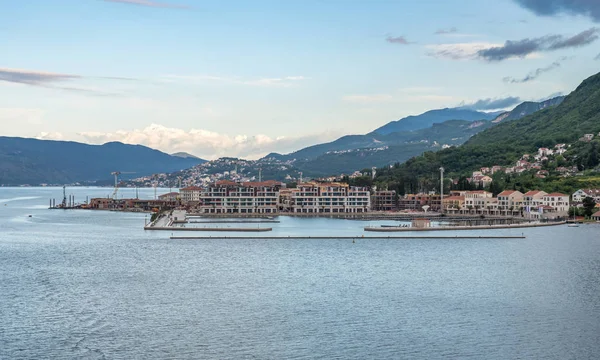 Meljine aan de baai van Kotor in Montenegro — Stockfoto