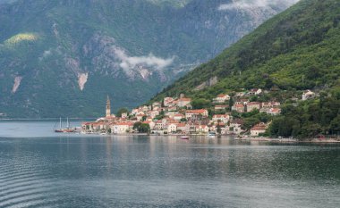 Karadağ'da Kotor Körfezi'nde cruise