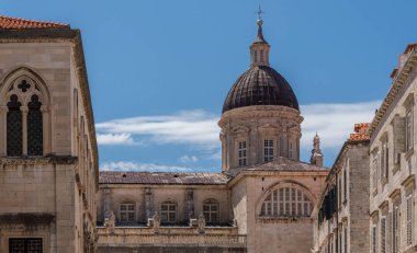 Dubrovnik eski şehir katedral kilisesinin çatı ayrıntıları