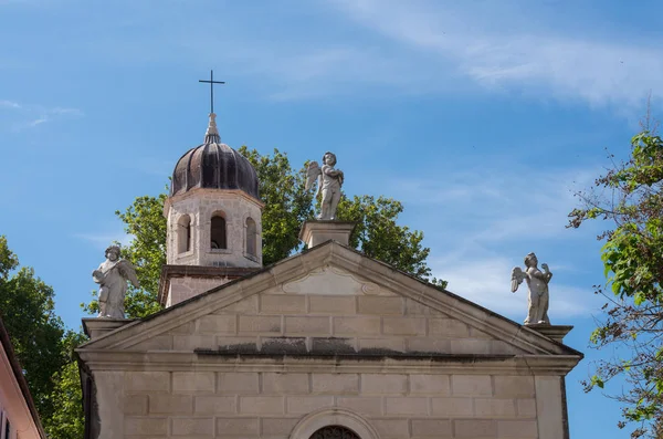 Iglesia de Nuestra Señora de la Salud en el casco antiguo de Zadar en Croacia —  Fotos de Stock