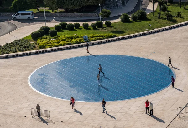 Monument to the Sun at Port of Zadar in Croatia — Stock Photo, Image