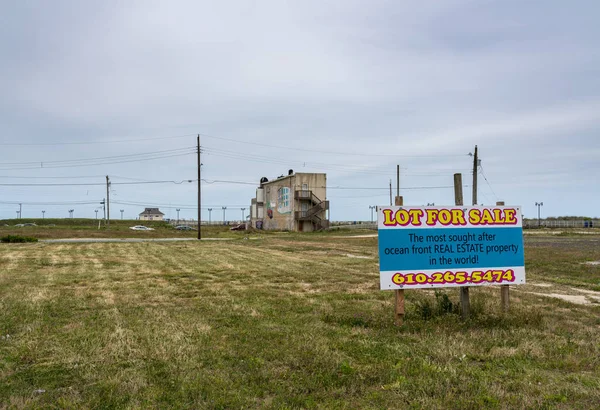 Lotti vuoti e vecchi edifici ad Atlantic City sulla costa del New Jersey — Foto Stock