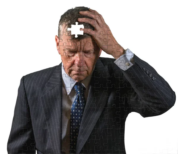 Front view of senior caucasian man worried about memory loss and dementia — Stock Photo, Image