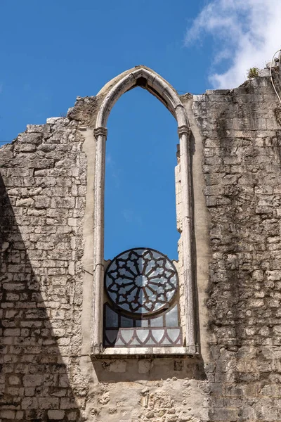 Interiören i klostret Carmo i Lissabon Portugal — Stockfoto