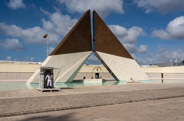 Monument till soldater förlorade i utomeuropeiska kriget i Lissabon — Stockfoto