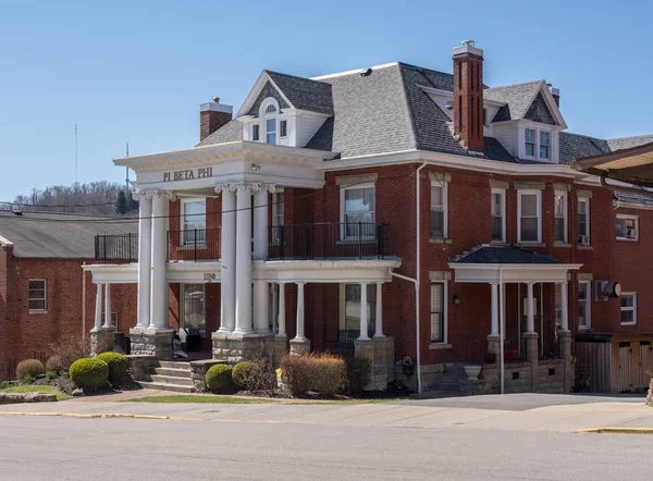 Bâtiment Pi Beta Phi Greek Life à WVU à Morgantown, WV — Photo