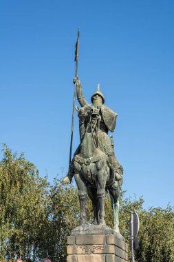 Porto Katedrali tarafından Vimara Peres Heykeli