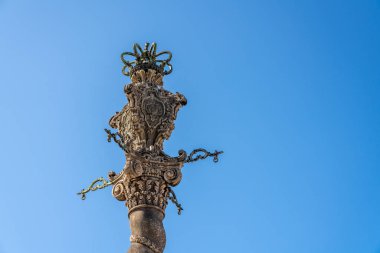 Porto katedrali tarafından oyulmuş pillory sütun detay