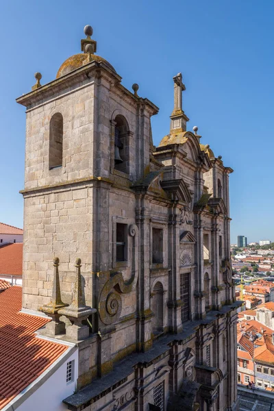 St Lawrence-kyrkans fasad i Porto Portugal — Stockfoto