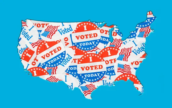 Zarys mapy USA stworzony z wielu naklejek wyborczych lub odznak — Zdjęcie stockowe
