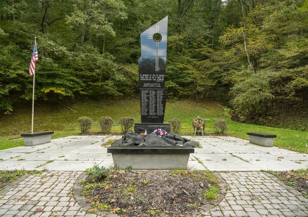 Pomnik i cmentarz górników zaginionych w wybuchu kopalni węgla kamiennego nr 9 w Farmington w 1968 r. — Zdjęcie stockowe