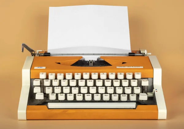 Old typewriter Unis. 1980 release. — Stock Photo, Image