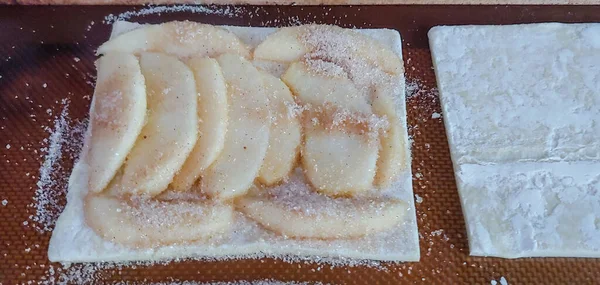 Tarta Manzana Francesa Consiste Una Fina Capa Manzanas Perfumadas Con —  Fotos de Stock