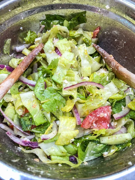 Griechischer Salat Oder Horiatiki Salat Ist Ein Beliebter Salat Der — Stockfoto