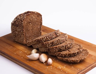 Siyah tahıllı ekmek