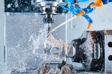 Metal işleme freze. Dikey değirmen tarafından işleme Cnc metal. Soğutma ve yağlama