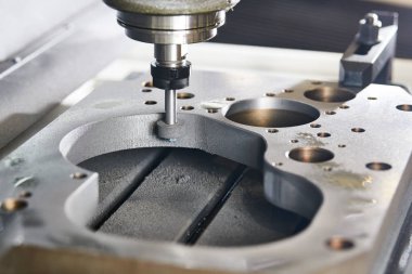taşlama veya metal detay Cnc makine üzerinde parlatma.