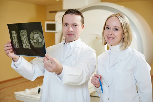 Analyse van computertomografie of MRI-scanner — Stockfoto