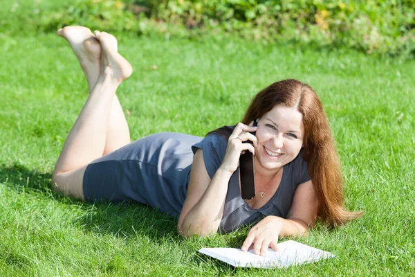 Portrait Red Hair Caucaian Woman Lying Green Grass Lawn Book — Stock Photo, Image