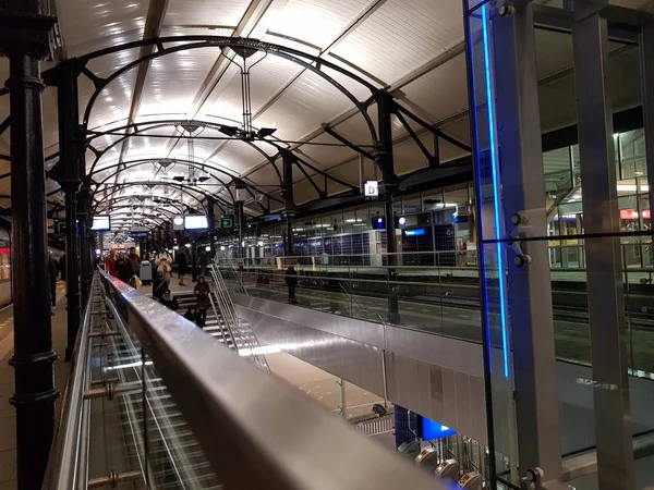 Hilversum Holandia Stycznia 2019 Widok Dworzec Kolejowy Budynku Inne Szczegóły — Zdjęcie stockowe