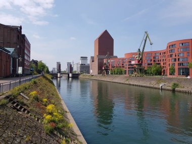 Duisburg, Almanya - 18 Mayıs 2019 İç liman ve marina parçaları