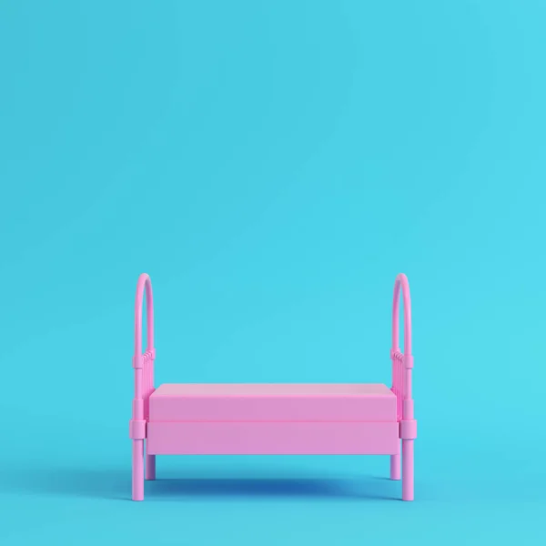Rosa Einzelbett Auf Hellblauem Hintergrund Pastellfarben Minimalismus Konzept Darstellung — Stockfoto