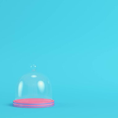 Pembe plaka pastel renklerde parlak mavi zemin üzerine cam kubbe ile. Minimalizm kavramı. 3D render