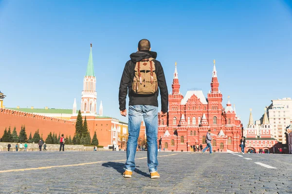Tourist Moscow Red Square Looking Buildings Man Travelling Capital City — Stock Photo, Image