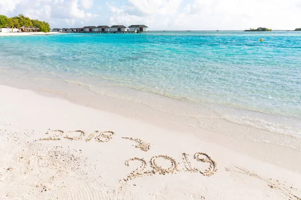 2019 Escrevendo Areia Sinal Ano Novo Melhores Desejos Para Feliz — Fotografia de Stock
