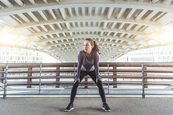 Woman Doing Stretching Excercises Portrait Simmetry Urban Industrial Scene Girl — Stock Photo, Image