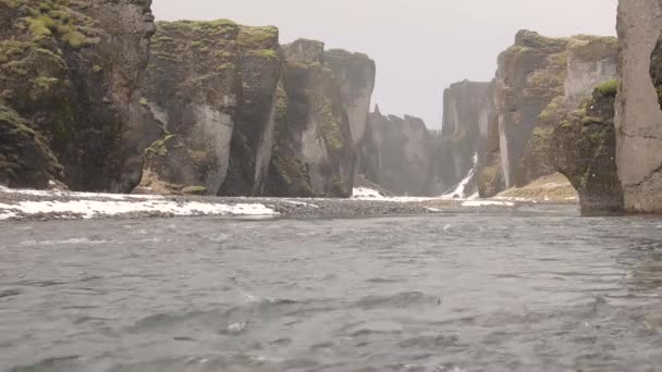 Canyon Fjadrargljufur Dans Sud Islande Avec Rivière Fjadr Qui Coule — Video