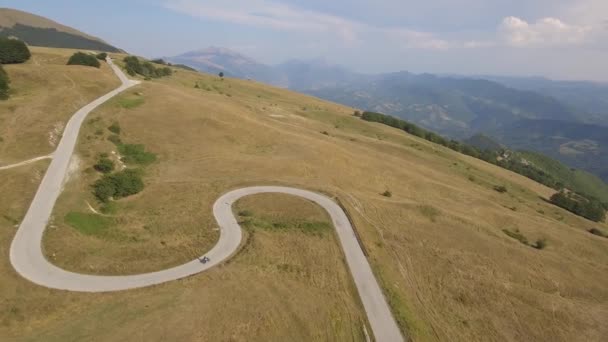 Aerial View Man Driving Motorbike Mountain Road Drone Video Motorcycle — Stock Video